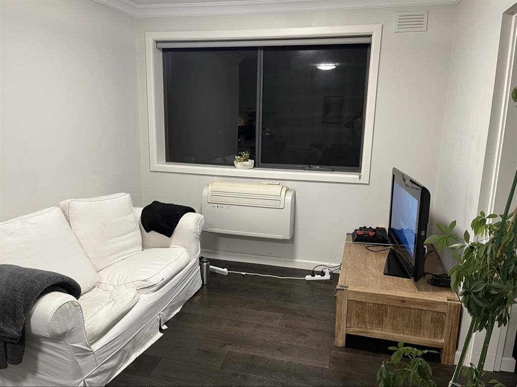Room available in a two bedroom app