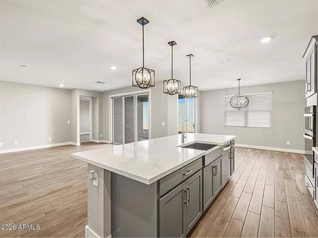 Housemates needed (from $600/room)