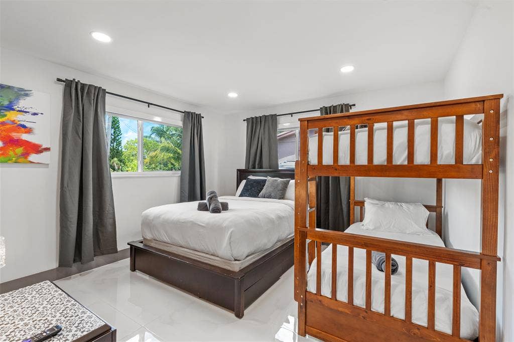 Beautiful Room in Renovated House