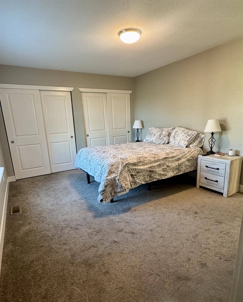 Private bedroom+bathroom in Aurora