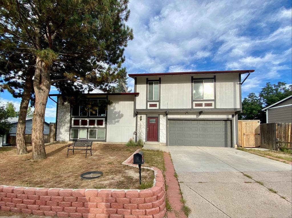 Private bedroom+bathroom in Aurora