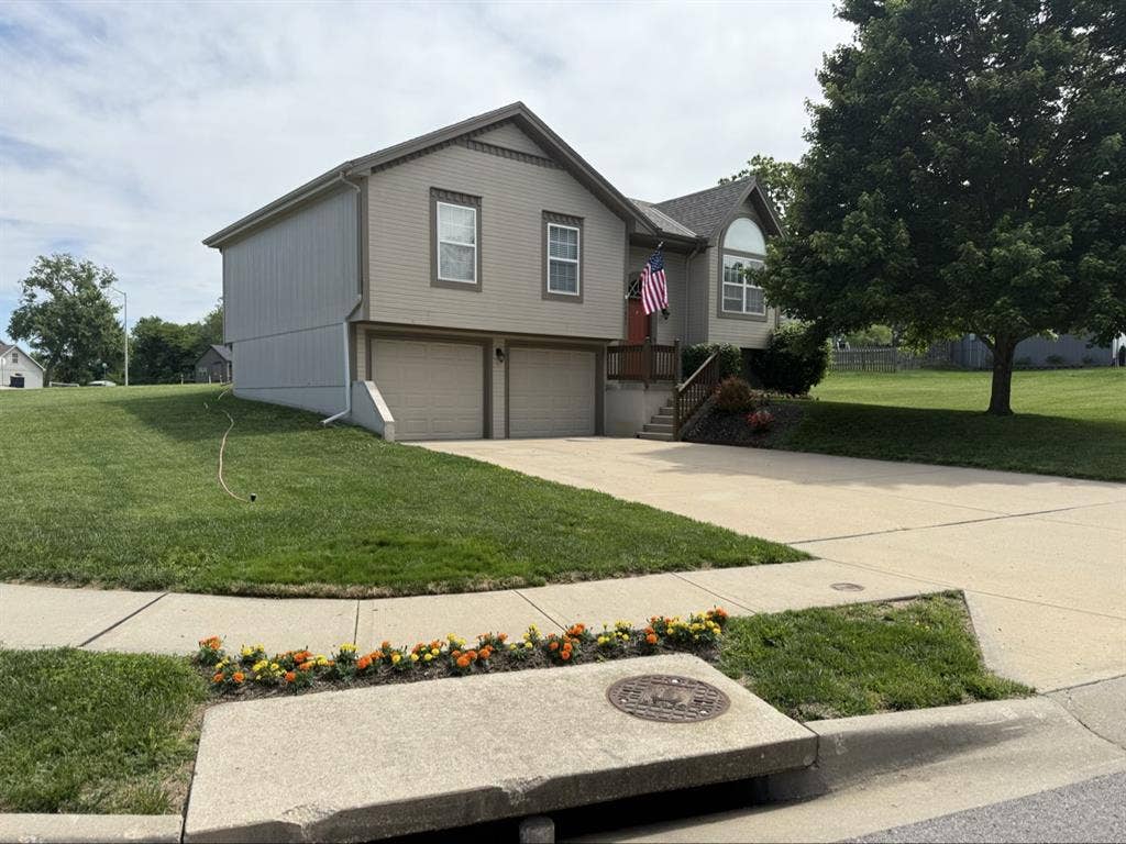 2 rooms in same house 1 price!!!!