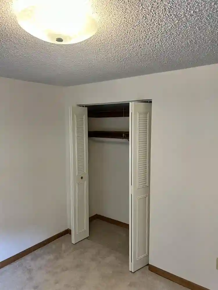 Room for rent in a two bedroom apt