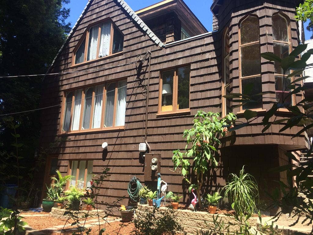 🎓 UC Berkeley Student Housing