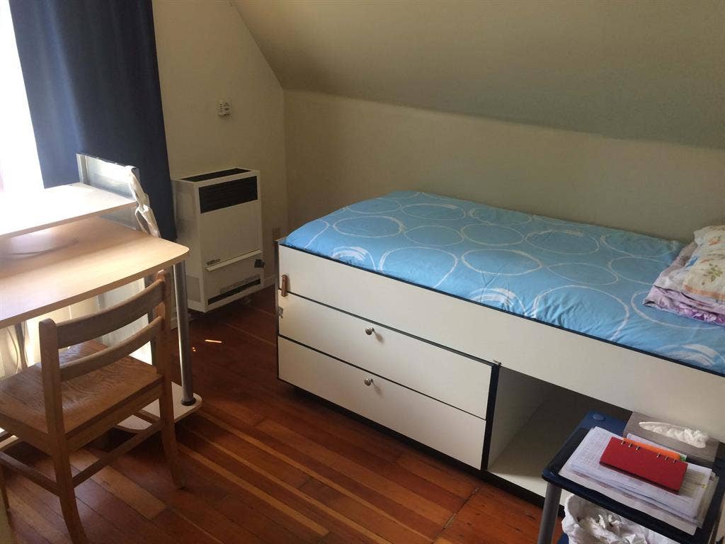🎓 UC Berkeley Student Housing