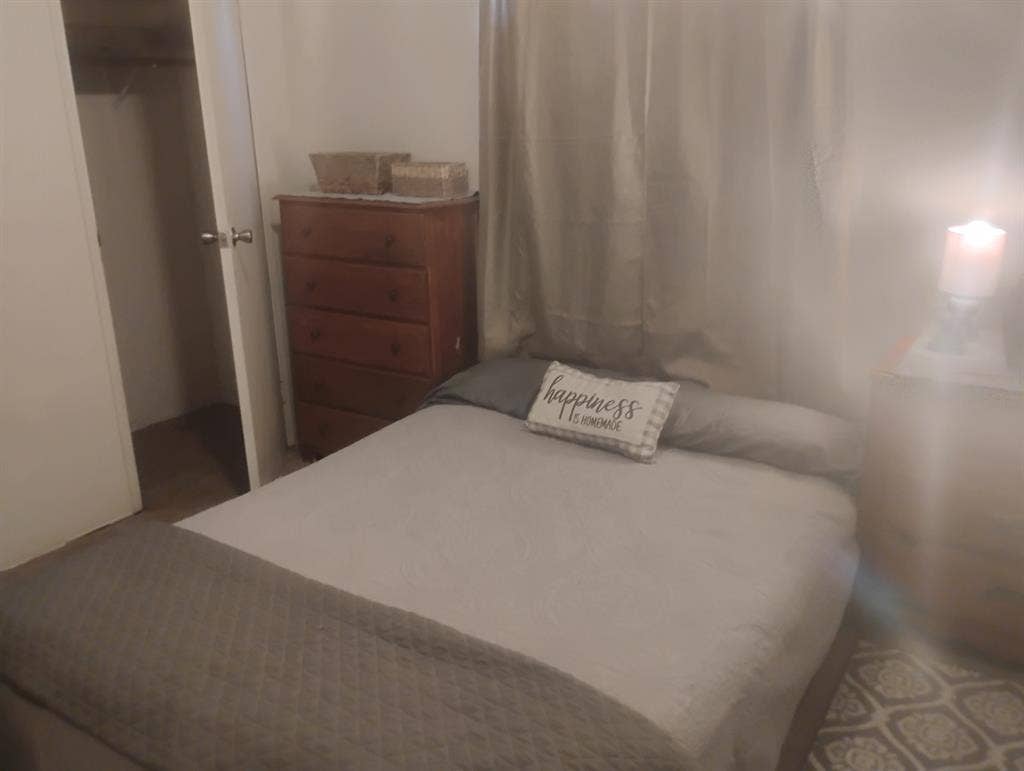 private room available immediately.