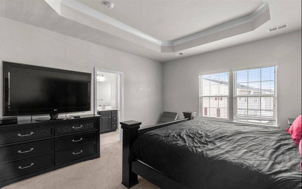Master Bedroom for Rent