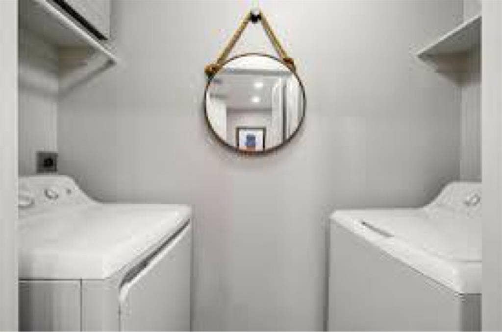 Looking for short term roommate.