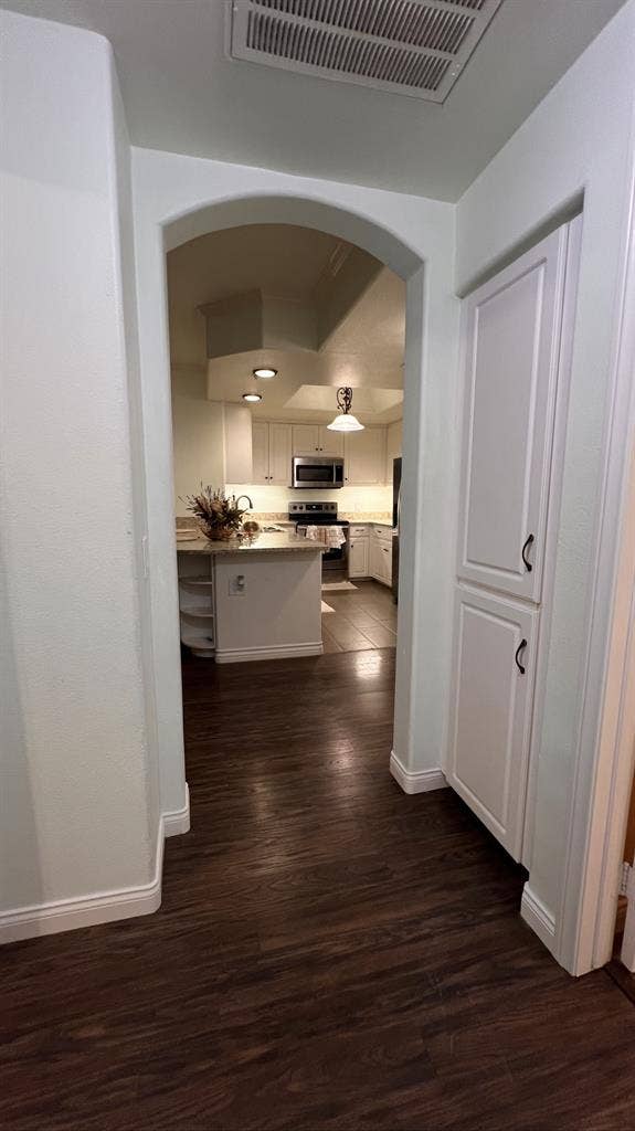 Private bedroom + private bathroom