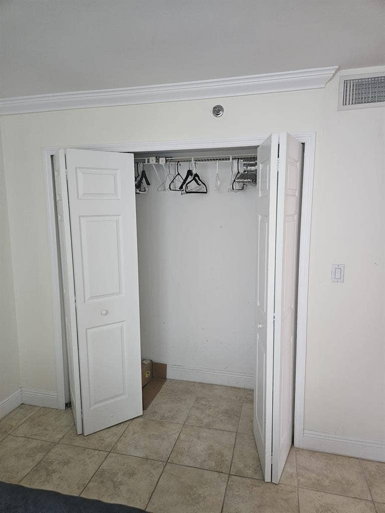 Luxury Private Room & Bathroom