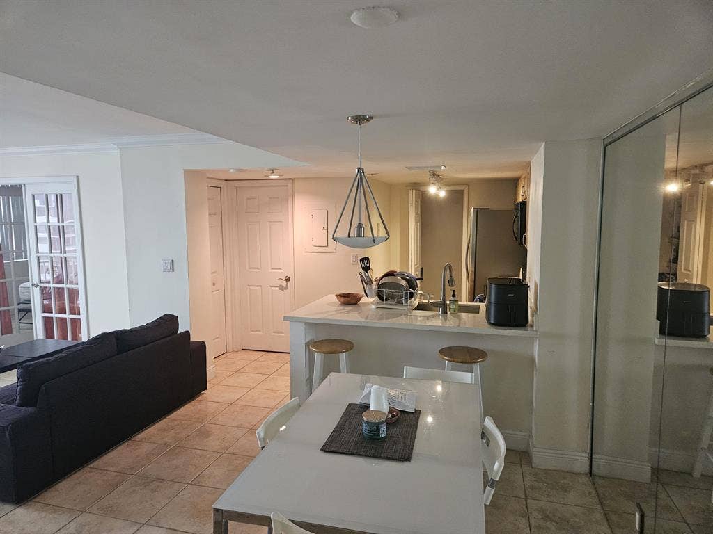 Luxury Private Room & Bathroom