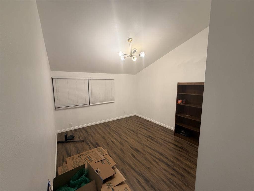 Primary room/private bathroomm