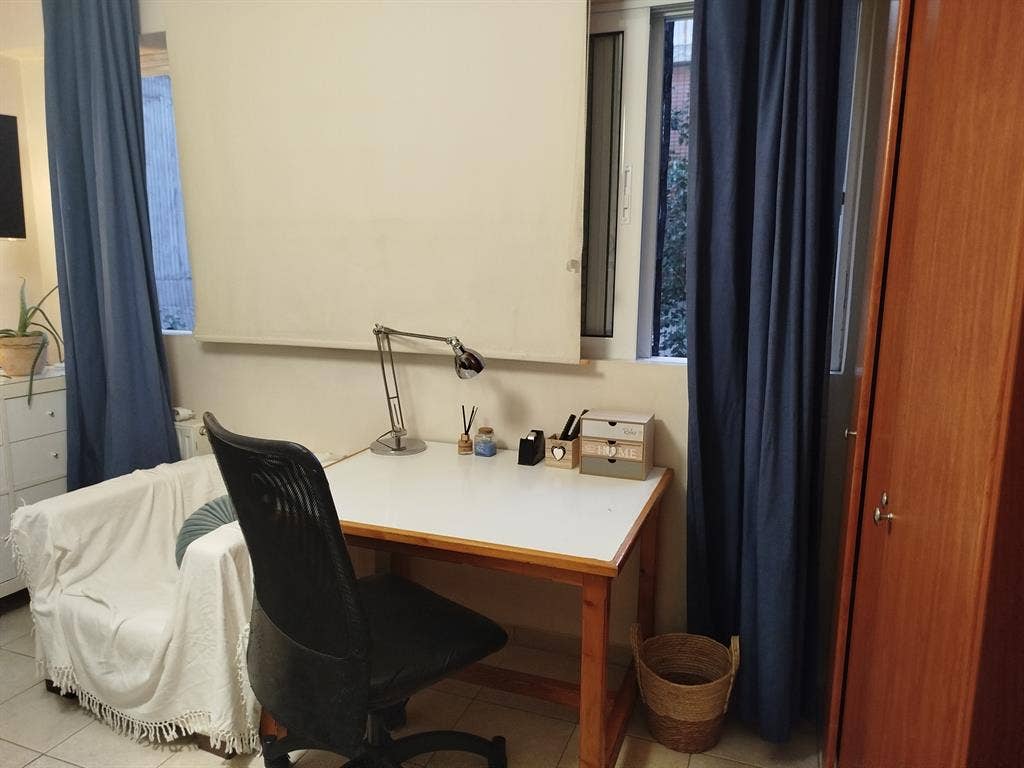 Private room & bathroom