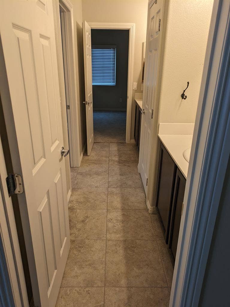 Private bedroom available now