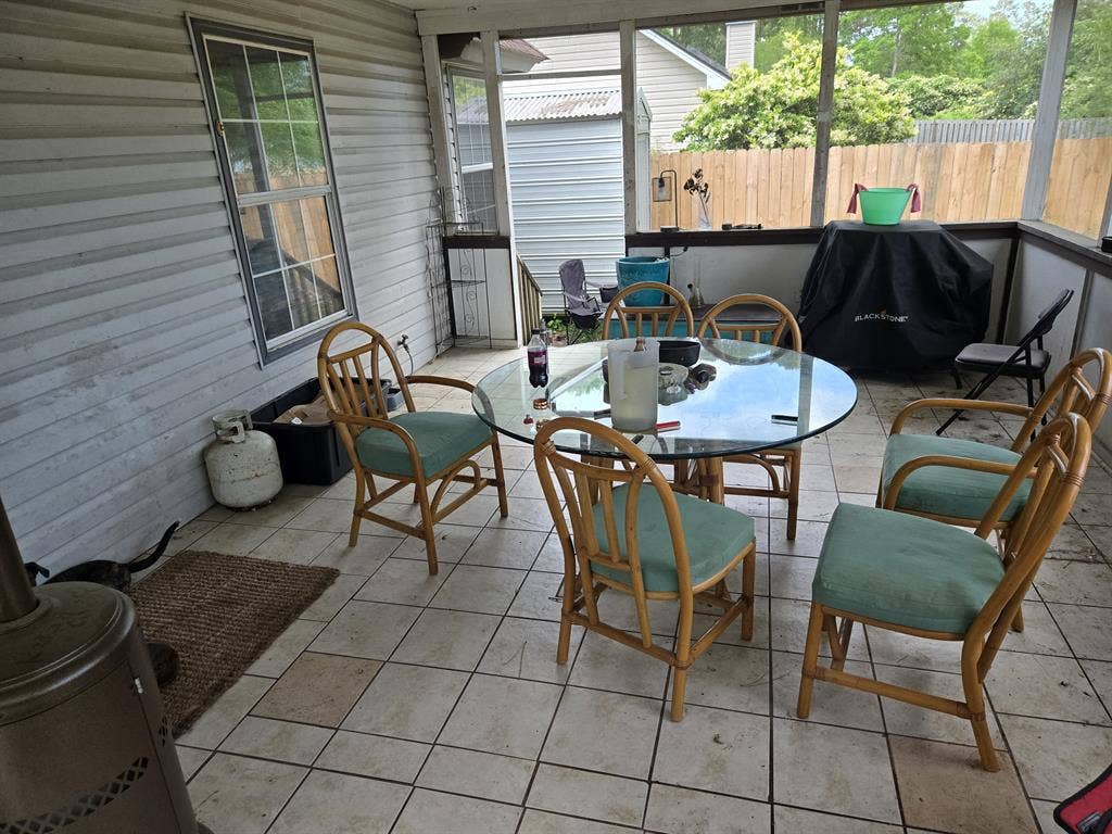 Furnished room in Richmond Hill