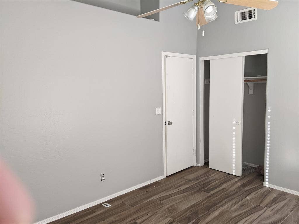 Looking for a chill roommate
