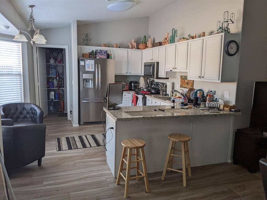 Looking for a chill roommate