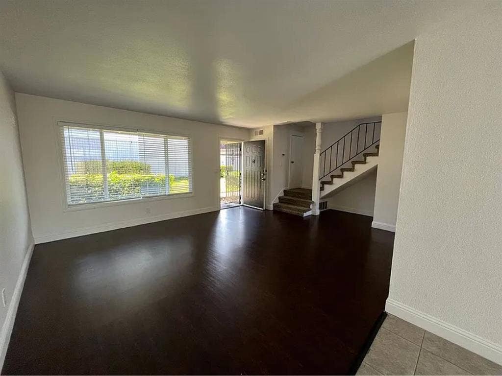 SPACIOUS 3 BEDROOM 1.5 BATH