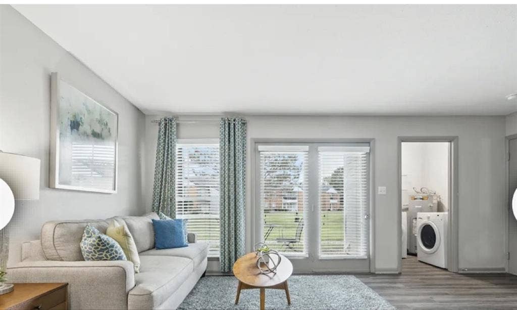 1 Furnished Bedroomm