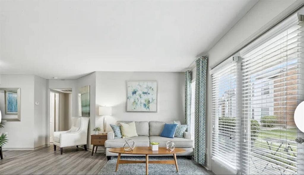 1 Furnished Bedroomm