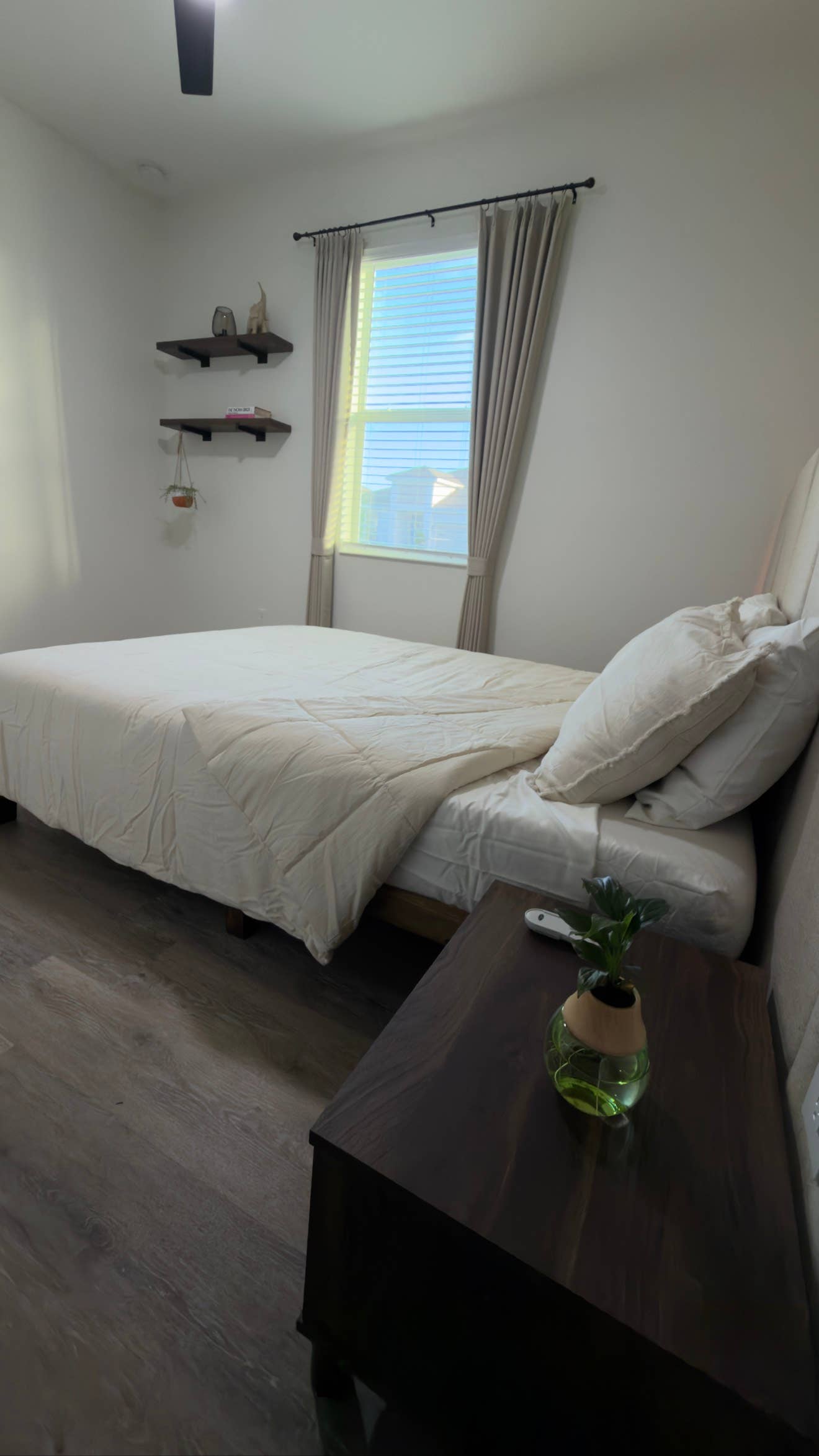 Private Room- Everything Included