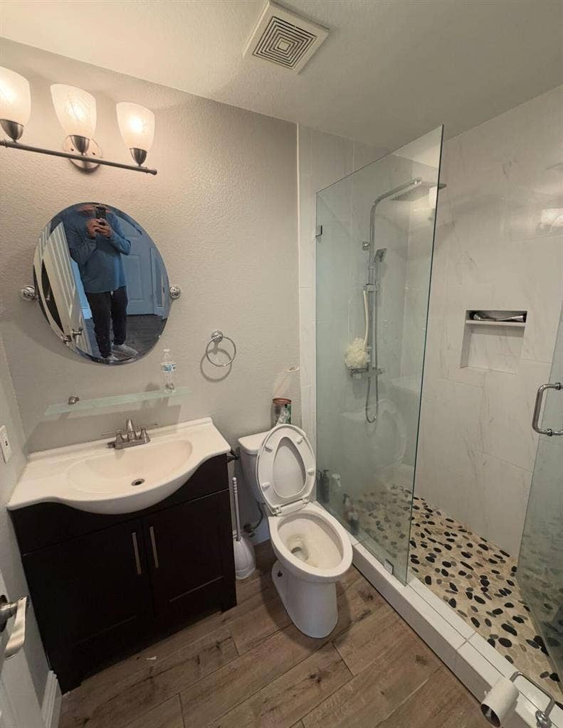 Private Room for Rent-Females Onlu