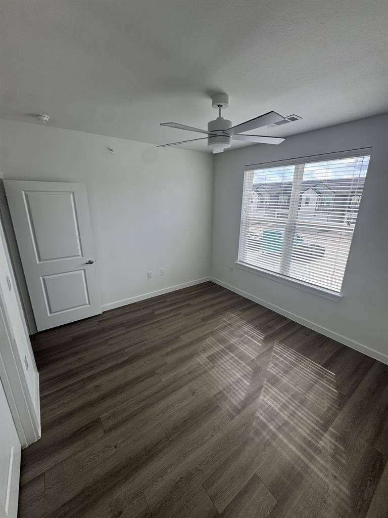 Room available Manor/East Austin