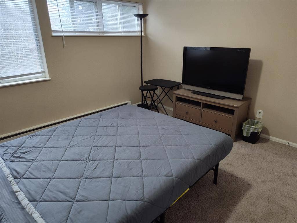 Room and private bathroom