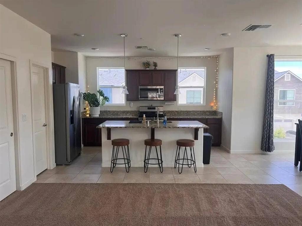Private Room $799 available!