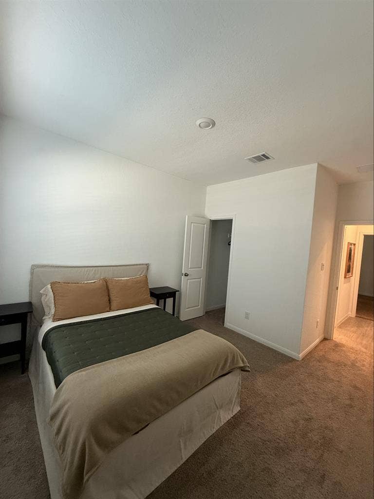 Roommate Wanted