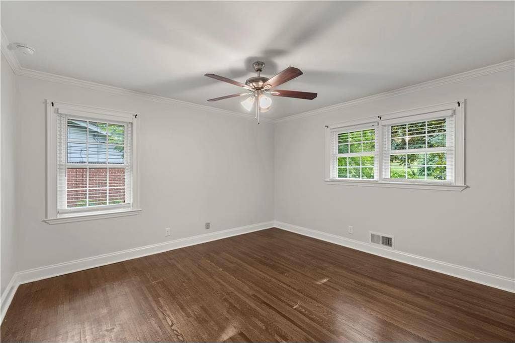 Affordable Room/Keyless entry/Safe