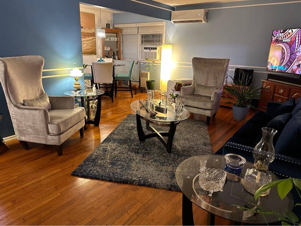 Large room for rent