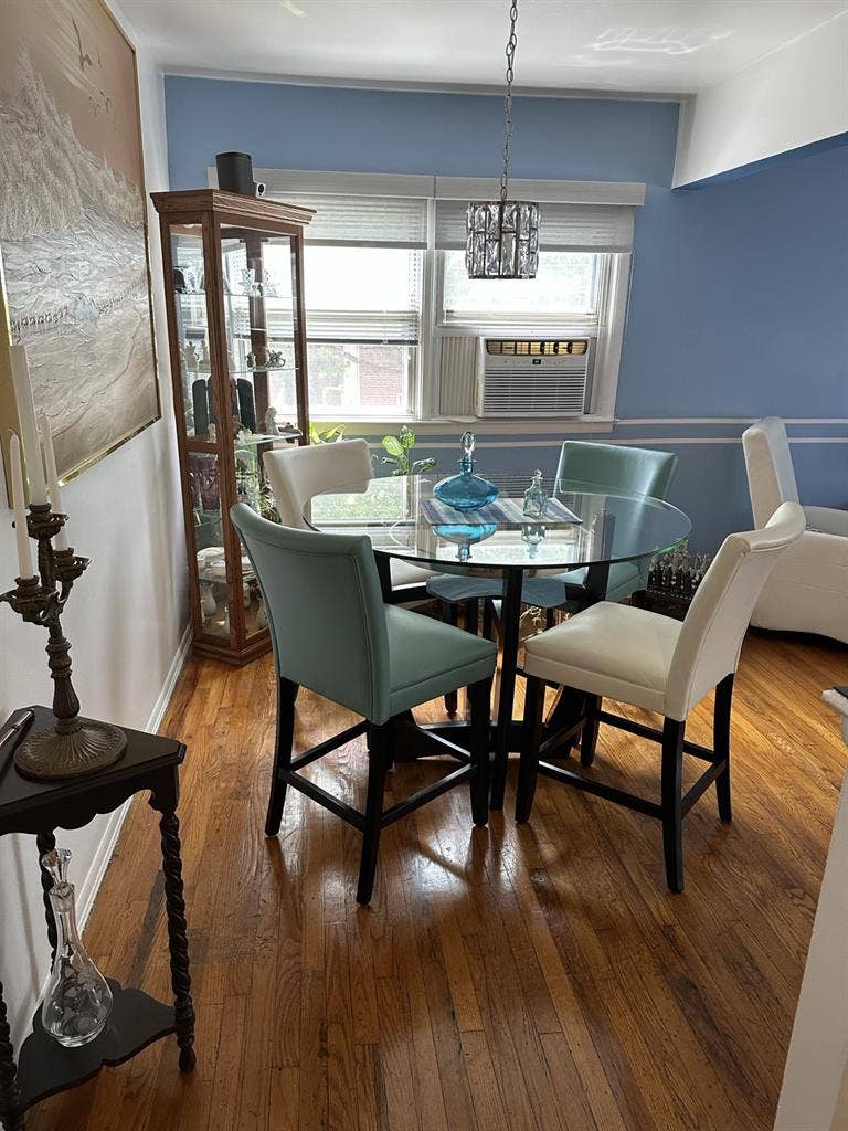 Large room for rent