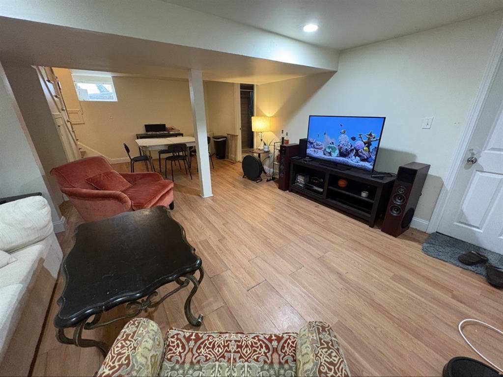 $1200 near Mission Hilll under