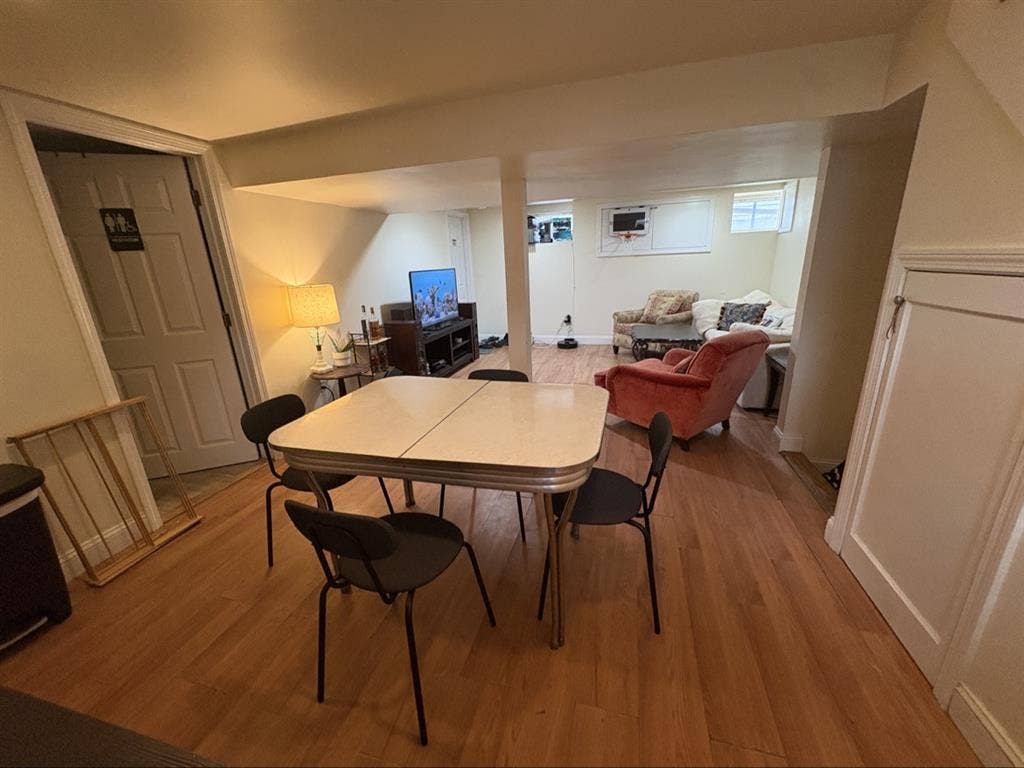$1200 near Mission Hill