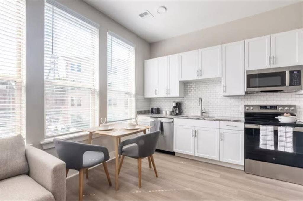 Fully furnished 1 bed 1 bath