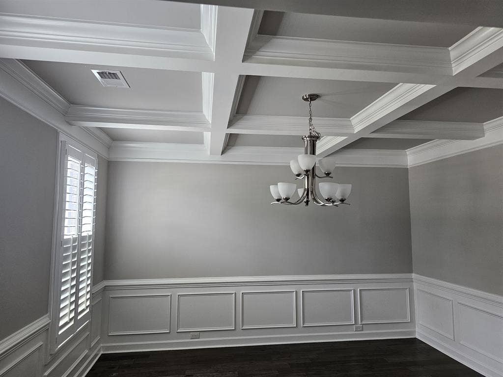 Room in 4Bed/2.5 Lots of space!!