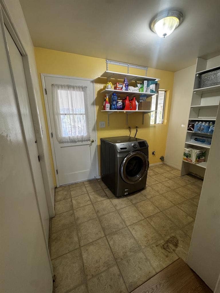 Private rooms for rent in Fallbrook