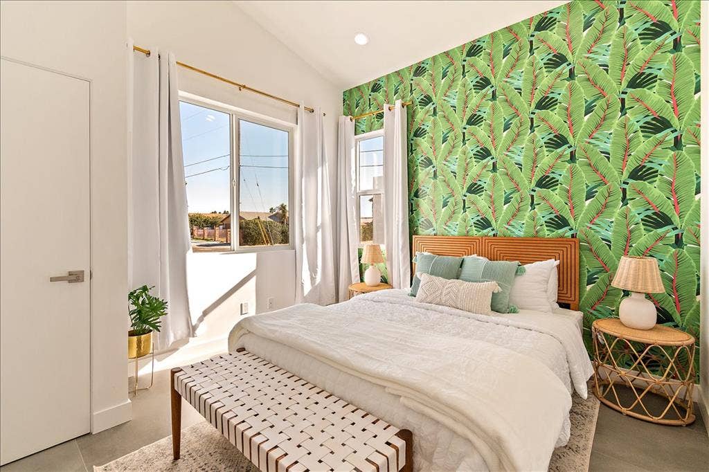 Room for rent with Private Bathroom