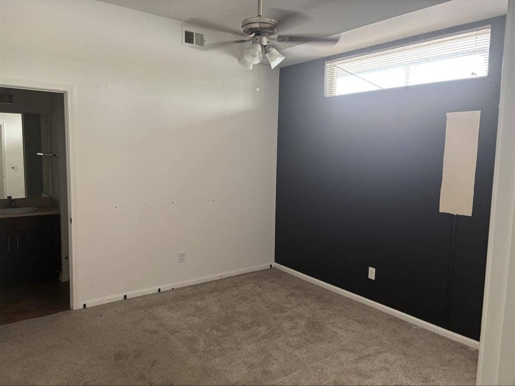 ROOM for RENT 2br/2ba APARTMENT