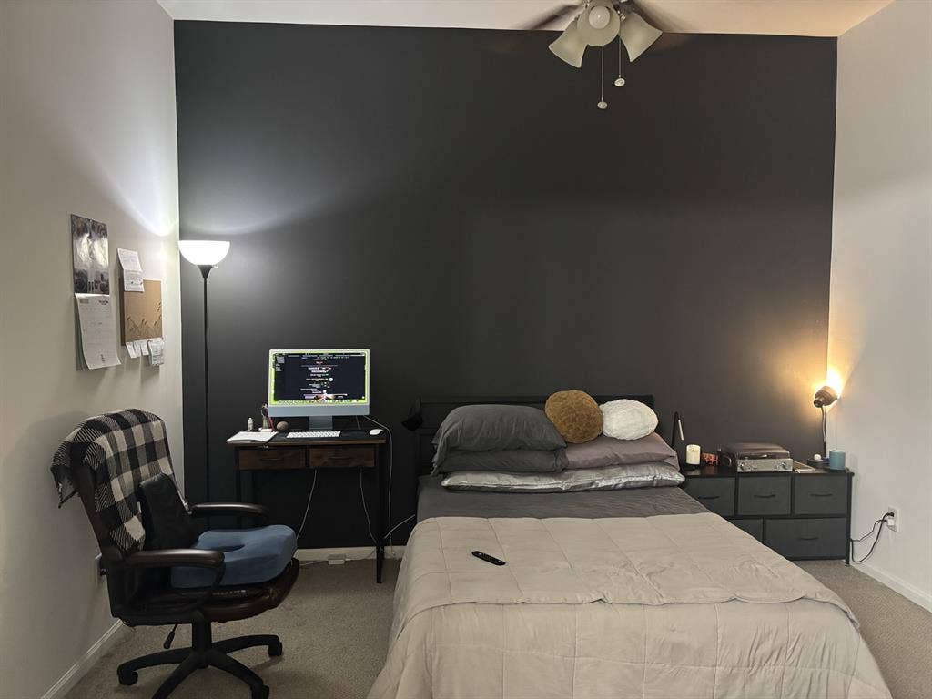 ROOM for RENT 2br/2ba APARTMENT