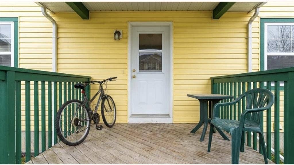 SUBLET MY ROOM IN CENTRAL SQUARE!
