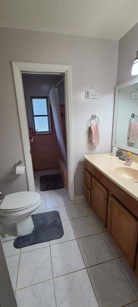 Large Room in Clearwater