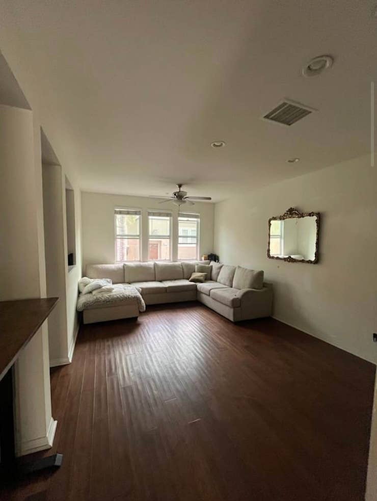 1 mile from the beach, bedroom