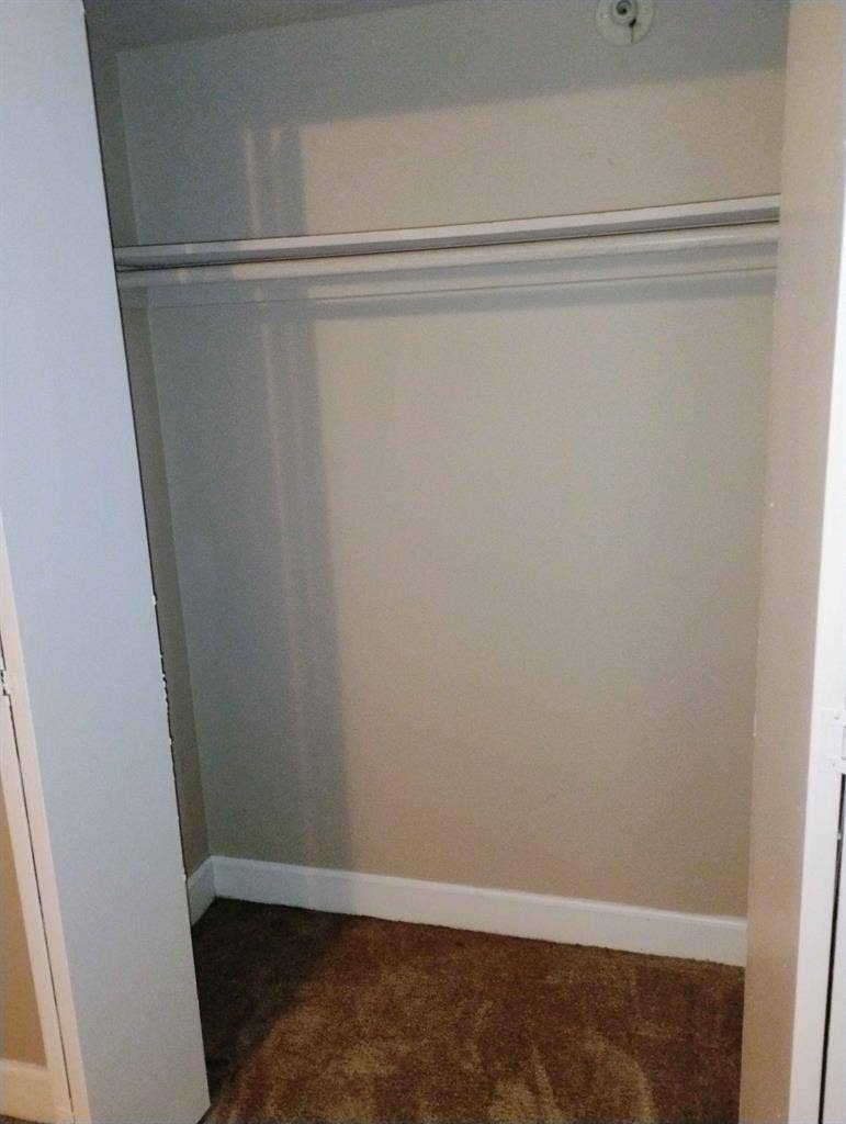 1 BR APT. $600/month near downtown