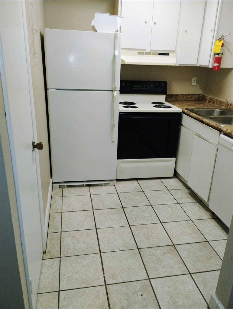 1 BR APT. $600/month near downtown