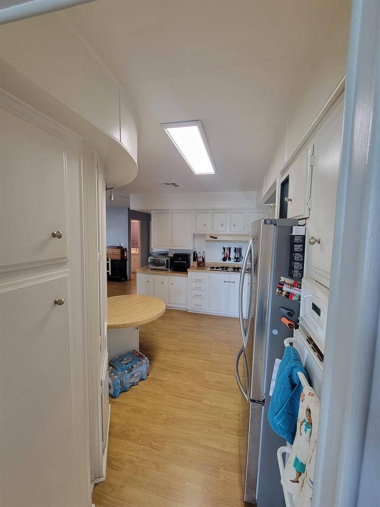 Private room w guest bathroom