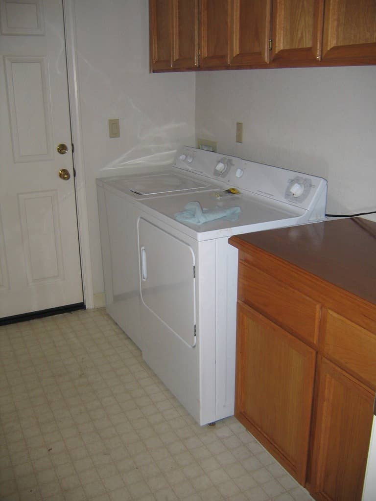 $1,199 - 1BD, private BA, garage