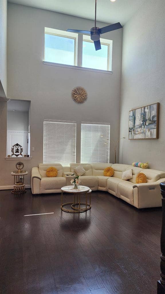 Spacious Room for Rent