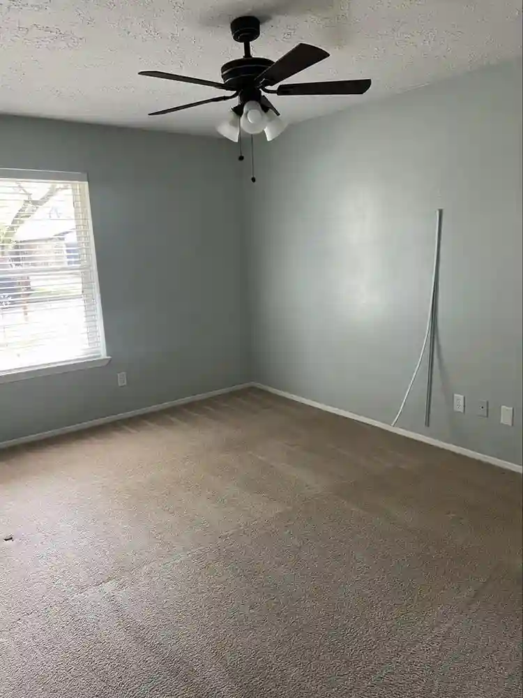 Shared room for rent